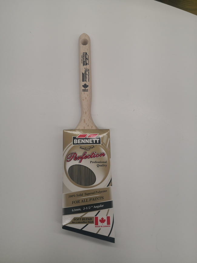 Bennett Perfection Soft Blend 100% Solid Tapered Polyester Brush Hover Image